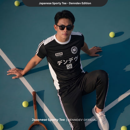 DEN N DEV Kaos Sporty Pria Lengan Pendek Japanese Streetwear Tee Pecah Pola Jersey Retro Distro
